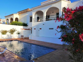 2 bedrooms villa with sea view private pool and enclosed garden at L'Escala